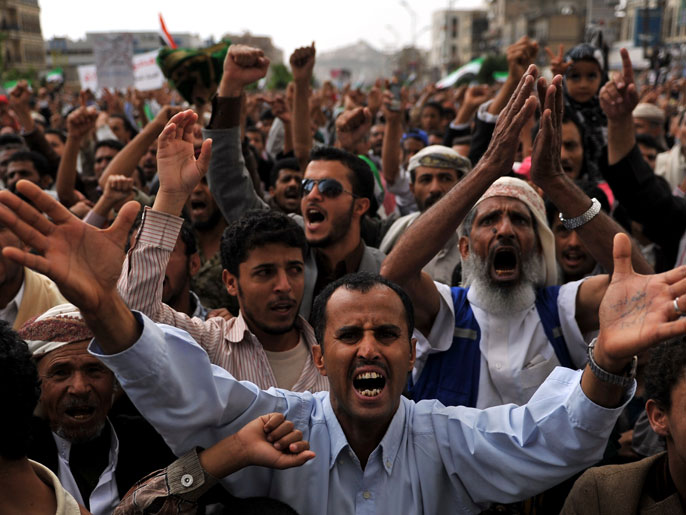 ‪اليمن عاش عام 2012 على إيقاع المظاهرات التي تعددت مطالبها‬ (الأوروبية)
