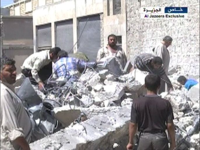 آثار قصف الطيران الحربي لمدينة الباب بريف حلب