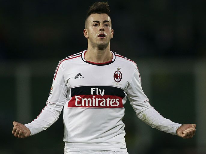 AC Milan's Stephan El Shaarawy celebrates after scoring against Palermo during their Serie A soccer match at the Renzo Barbera stadium in Palermo, October 30, 2012. REUTERS/Massimo Barbanera (ITALY - Tags: SPORT SOCCER)