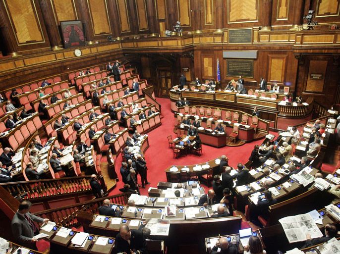 epa02843673 A general view of the Hall of the Italian Senate during the vote on the refinancing of foreign missions, Rome, 27 July 2011. The Senate approved with 269 votes for, 12 against and one abstention, the decree that refinances peace missions abroad until the end of 2011. EPA/SAMANTHA ZUCCHI