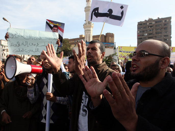 ‪من مظاهرة مؤيدة لمرسي بمدينة نصر بالقاهرة‬ (الأوروبية)
