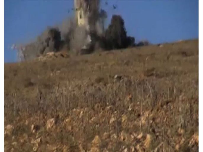 لحظة تفجير مخفر للهجانة على الشريط الحدودي بين الاردن وسوريا