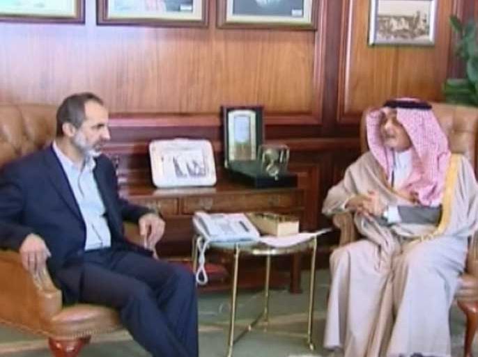 استقبل وزير الخارجية السعودي الأمير سعود الفيصل بوزارة الخارجية السعودية رئيس الائتلاف الوطني للمعارضة السورية أحمد الخطيب