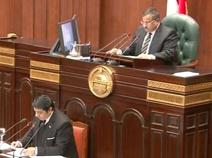 أعضاء مجلس الشورى المصري يؤدون اليمين الدستورية