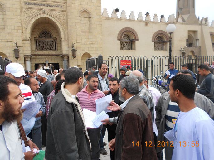 الحشد لاستفتاء الدستور بمصر - أمام مسجد عمرو بن العاص
