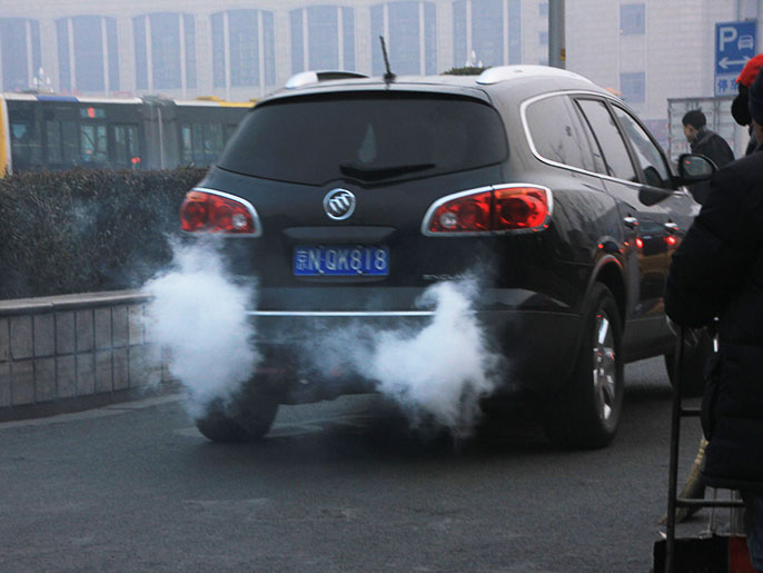 ‪الصين تعتزم فرض قيود على السيارات التي تعمل بالديزل للحد من التلوث‬ (الجزيرة)