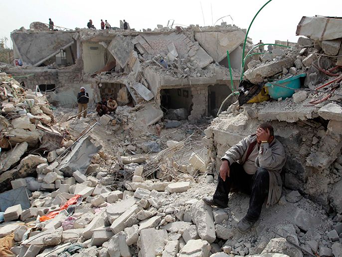 قصف حلب بصواريخ سكود قبل يومينأوقع عشرات القتلى ودمر عدة منازل (رويترز)