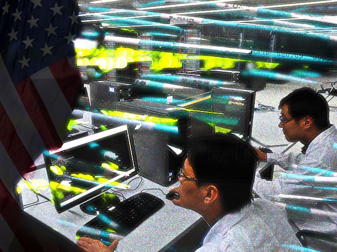 عمل تصميم فني عن حرب إلكترونية بين الصين والولايات المتحدة