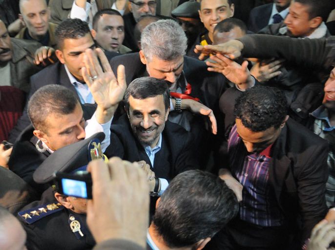 الرئيس الإيراني أحمدي نجاد خلال زيارته الأخيرة لمصر