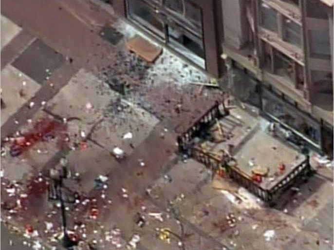 عدة إصابات في انفجارين قرب خط النهاية لماراثون بوسطن في الولايات المتحدة
