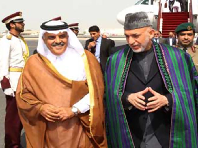 الدوحة في 30 مارس /قنا/ وصل إلى الدوحة بعد ظهر اليوم الرئيس حامد كرزاي رئيس جمهورية أفغانستان الاسلامية في زيارة لقطر. المصدر وكالة الأنباء القطرية