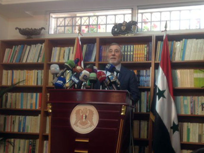 ‪السفير السوري اتهم الأردن‬ (الجزيرة)