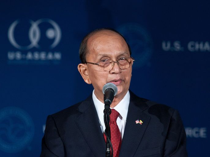 Washington, District of Columbia, UNITED STATES : Myanmar President Thein Sein addresses the US Chamber of Commerce in Washington on May 20, 2013. Earlier, Thein Sein urged an end to intercommunal