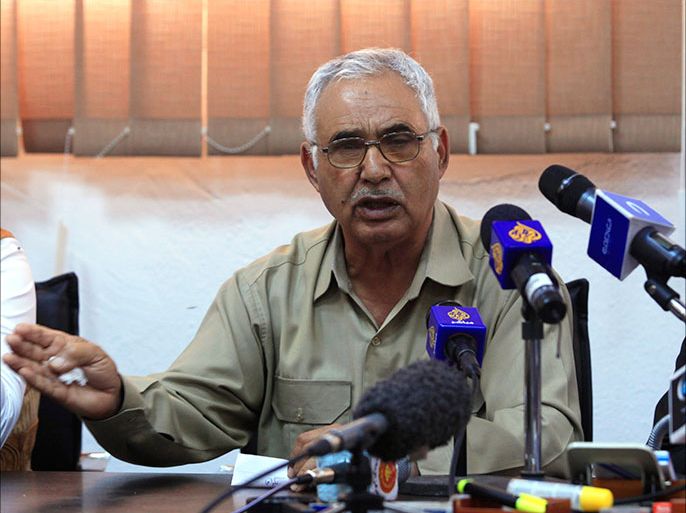 Interim Chief of Staff of Libya's Army Salem al-Gnaidy speaks during a news conference in Benghazi June 11, 2013. Al-Gnaidy is filling the position following the resignation of Yussef al-Mangoush after clashes in Benaghazi on June 8, which left 31 people dead. REUTERS/Esam Al-Fetori (LIBYA - Tags: MILITARY POLITICS)