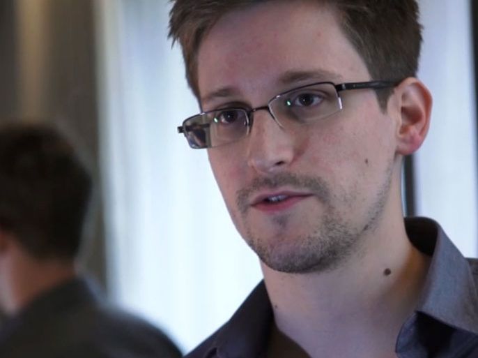 HKG040 - HONG KONG, -, CHINA : This still frame grab recorded on June 6, 2013 and released to AFP on June 10, 2013 shows Edward Snowden, who has been working at the National Security Agency for the past four years, speaking during an interview with The Guardian newspaper at an undisclosed location in Hong Kong. The 29-year-old government contractor revealed himself as the source behind bombshell leaks of US monitoring of Internet users and phone records, as US intelligence pressed for a criminal probe. Snowden, who has been working at the National Security Agency for the past four years, admitted his role in a video interview posted on the website of The Guardian, the first newspaper to publish the leaked information. AFP PHOTO / THE GUARDIAN