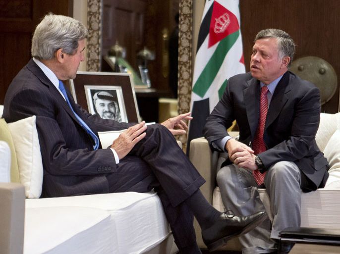 US Secretary of State John Kerry (L) meets with Jordan's King Abdullah II at Al-Hummar Palace in Amman on June 27, 2013. AFP PHOTO / JACQUELYN MARTIN /POOL