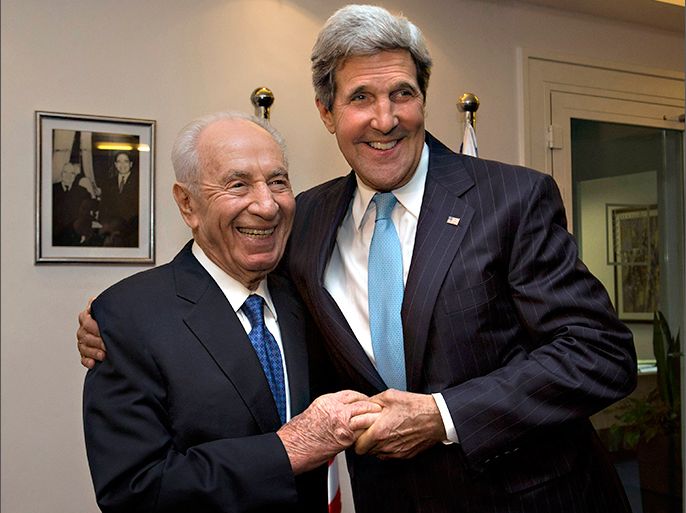 U.S. Secretary of State John Kerry meets with Israeli President Shimon Peres in Jerusalem June 28, 2013. After seeing Palestinian President Mahmoud Abbas in Jordan, Kerry travelled to Jerusalem for evening talks with Netanyahu - a meeting that had been originally expected on Saturday. REUTERS/Jacquelyn Martin/Pool (JERUSALEM - Tags: POLITICS)