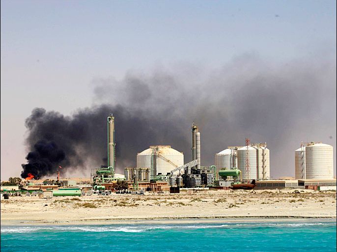 A general view of the Zueitina oil terminal in Zueitina, about 120 km (75 miles) west of Benghazi July 18, 2013. Protesters occupying Libya's eastern port of Zueitina, halting oil exports but allowing maintenance work, will not leave until their demands for jobs are met, one of them said on Wednesday. REUTERS/Esam Al-Fetori (LIBYA - Tags: ENERGY BUSINESS CIVIL UNREST EMPLOYMENT)
