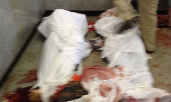 جثث القتلى تملأ أركان المستشفى الميداني