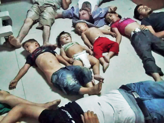 ‪مئات الأطفال قضوا نتيجة القصف بغاز السارين‬ (الجزيرة)