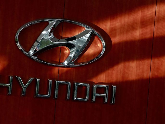 epa03553365 (FILE) A file picture 19 December 2011 shows South Korean Hyundai Motors logo on the Hyundai Motor Ulsan factory in Ulsan, 320km southeast of Seoul, South Korea. South Korean car maker Hyundai reported 24 January 2013 record profits of 9.1 trillion won (8.5 billion dollars) in 2012 despite an unexpected drop in the last quarter. Year on year net income rose 11.7 per cent, the company said, while revenue rose 8.6 per cent to 84.5 trillion won. Hyundai, which with sister company Kia Motors ranks as the fifth largest carmaker globally, aims to deliver 4.66 million units in 2013, or 7.41 million including Kia Motors cars. Hyundai alone in 2012 delivered 4.4 million vehicles. In the fourth quarter, Hyundai profits dipped 5.5 per cent to around 1.9 trillion won, a fall that exceeded analysts' expectations. The drop was attributed primarily to the strong appreciation of the won. EPA/JEON HEON-KYUN