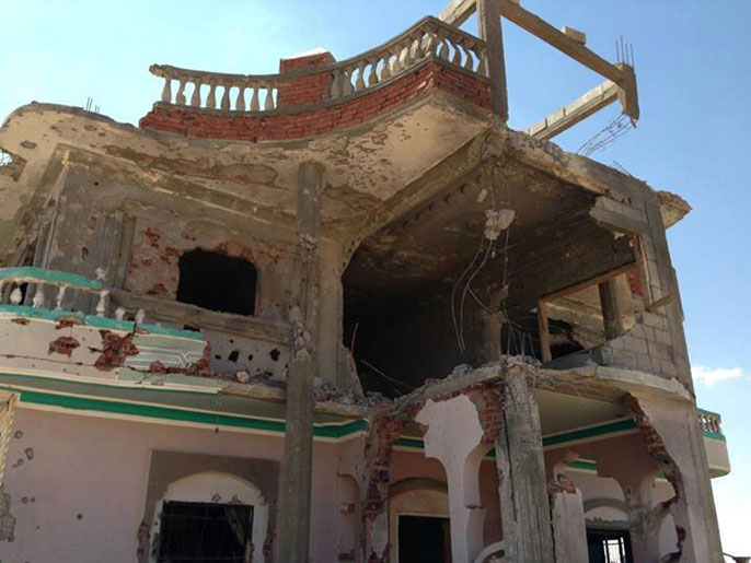 ‪من آثار قصف على مدينة رفح شمالي سيناء‬ (الجزيرة)
