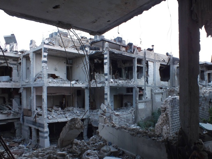قصف النظام لحمص ترك دمارا هائلا (رويترز)