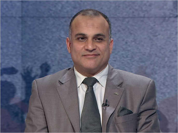 ‪عمرو هاشم: رموز نظام مبارك يدافعون عن وجودهم السياسي‬  (الجزيرة)