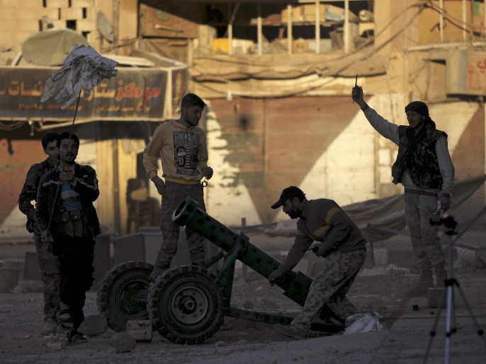 ‪(رويترز)‬ مقاتلو الجيش الحر وجبهة النصرة بدؤوا معركة جديدة في محافظة دير الزور
