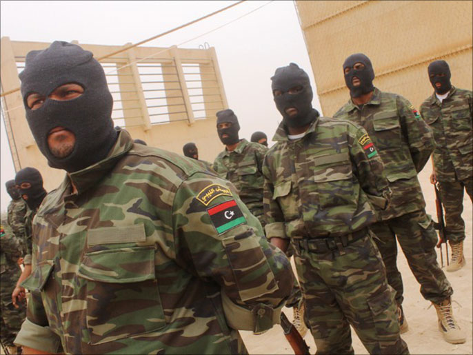 17 ألف ضابط محترف ساهموا في تدريب ثوار ليبيا(الجزيرة)