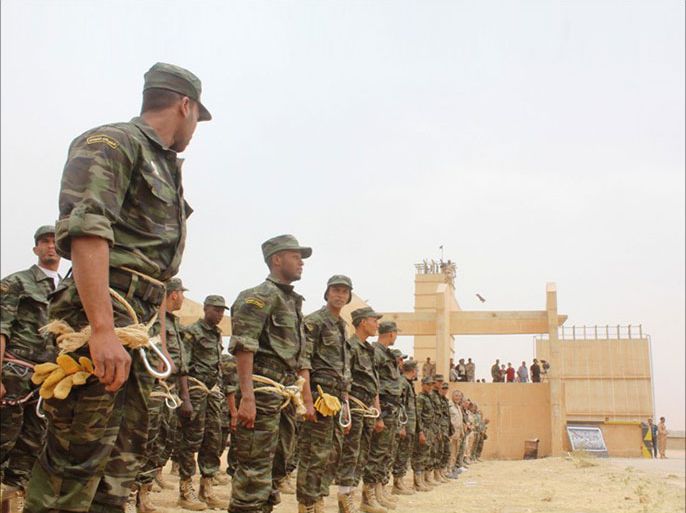 من تدريبات للقوات الخاصة ببنغازي،والتعليق كالتالي: بالإمكان تأسيس نواة للجيش الوطني الليبي في غضون أشهر قليلة ( الجزيرة نت- أرشيف).