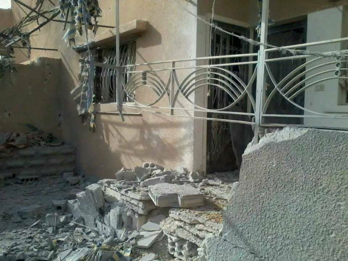 قوات النظام تستهداف منازل مدنيين بمدينة يبرود (الجزيرة)