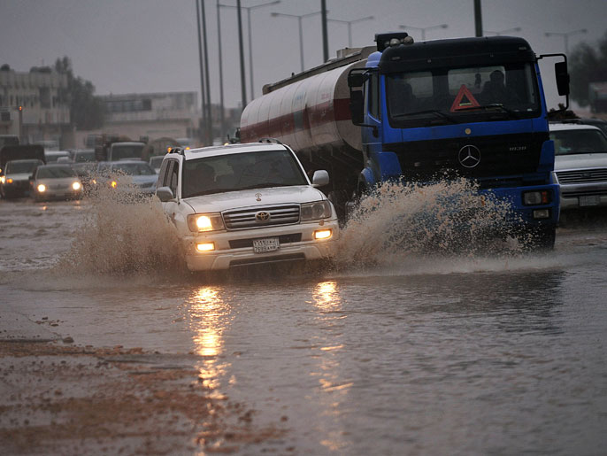 ارتفاع منسوب المياه أدى إلى تعطيل الدراسة في الرياض وما حولها(الفرنسية)