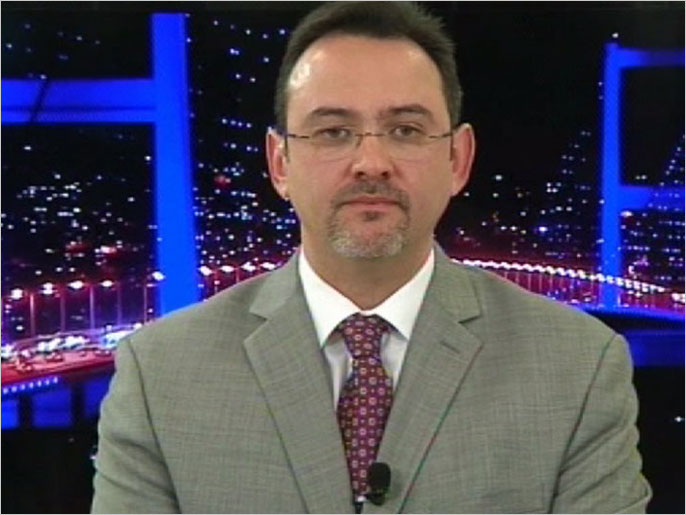 خالد صالح: جميع أعضاء الائتلاف ملتزمون بالحل السياسي (الجزيرة-أرشيف)