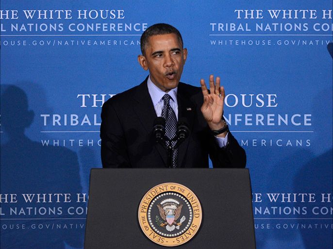epa03948623 US President Barack Obama delivers remarks at the 2013 Tribal Nations Conference at the Department of Interior in Washington, DC, USA, 13