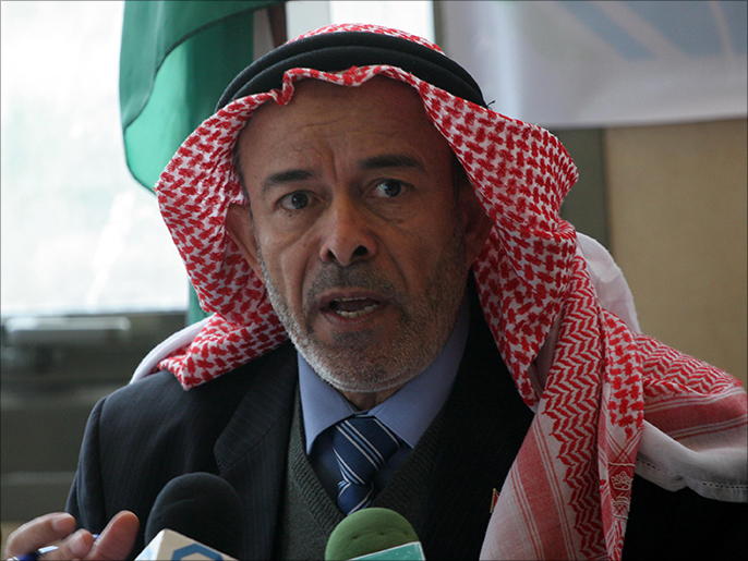 ‪يوسف رزقة: موقف مصر من الحكومة بغزة يمنع إدخال الوقود القطري‬ (الجزيرة)