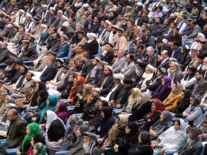 اجتماع مجلس اللويا جيرغا ضم حوالي 2800 شخصية أفغانية التقوا ليقرروا مصير الاتفاق الأمنيالفرنسية