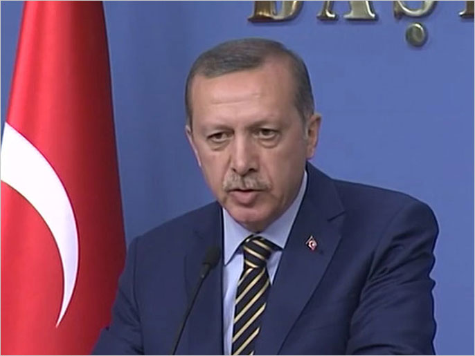 ‪أردوغان أعرب لمقربين منه عن قلقه من أن الهدف من التحقيقات هو شخصه‬ (الجزيرة)