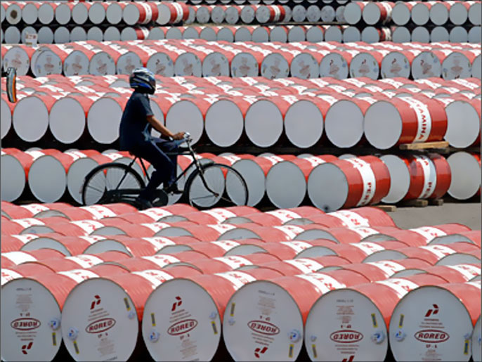 استمرار هبوط سعر النفط يضر بالتوازن المالي للحكومة الروسية (الفرنسية)
