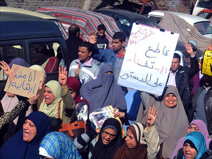 مصر تشهد مظاهرات ومسيرات يومية رفضا للانقلاب واستفتاء الدستور (الجزيرة-أرشيف)