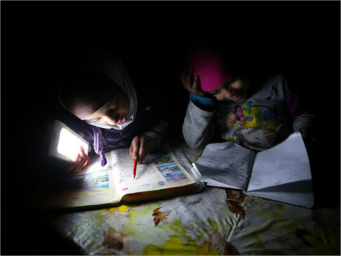 ‪‬ انقطاع التيار الكهربائي في الغوطة الشرقية منذ أكثر من عام كامل(الجزيرة)