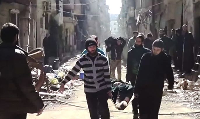 إجلاء عشرات المدنيين من حمص القديمة