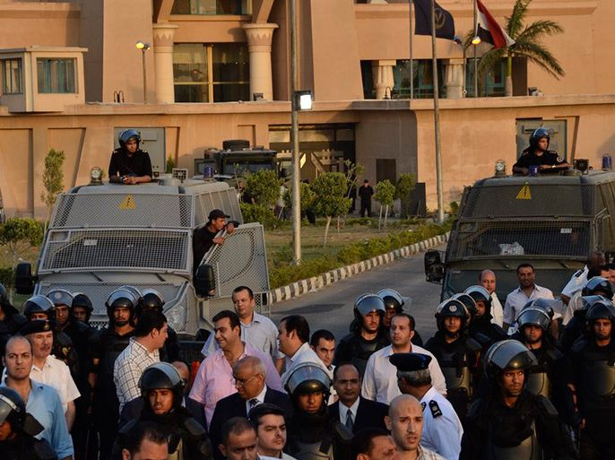 ضباط أمن الدولة متهمين بقتل وتعذيب المصريين لسنوات عديدة