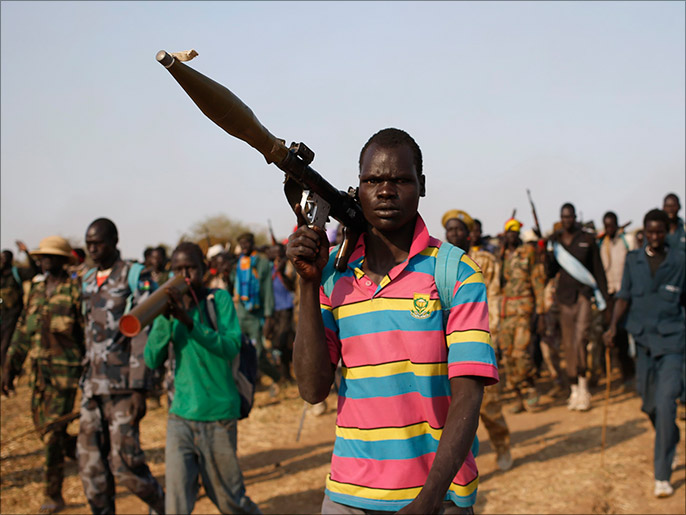 الحرب في جنوب السودان أدت لمقتل عشرة آلاف شخص ونزوح 1.2 مليون (رويترز-أرشيف)