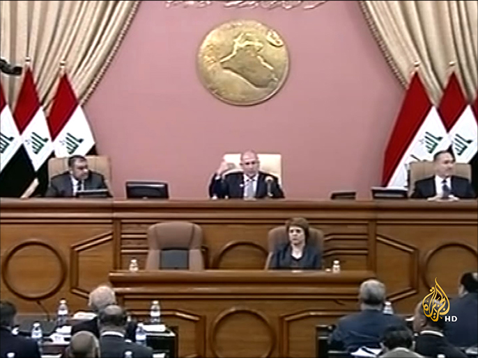 البرلمان العراقي يدخل حلبة الصراع السياسي في مواجهة الحكومة (الجزيرة)