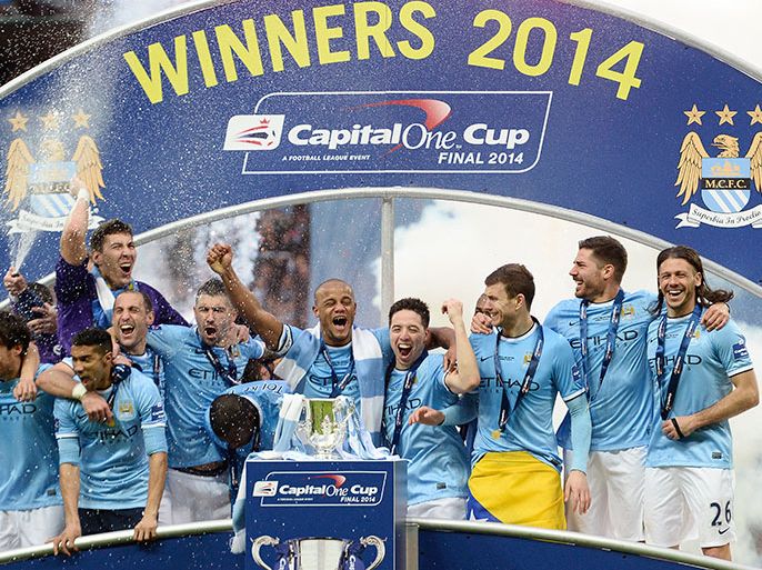 epa04106352 Manchester City players celebrate winning the Capital One Cup final against Sunderland at the Wembley Stadium in London, Britain, 02 March 2014. EPA
