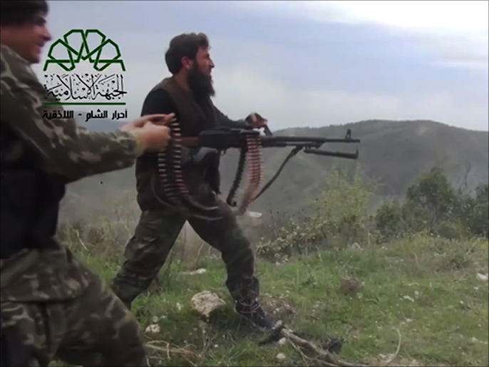 المعارك متواصلة بين المعارضة وقوات النظام بعدة مناطق سورية (الجزيرة)
