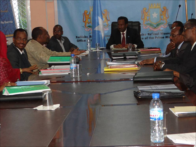 ‪الحكومة الصومالية لم تعلق على إعلان حركة الشباب استعادتها دينوناي‬ (الجزيرة)
