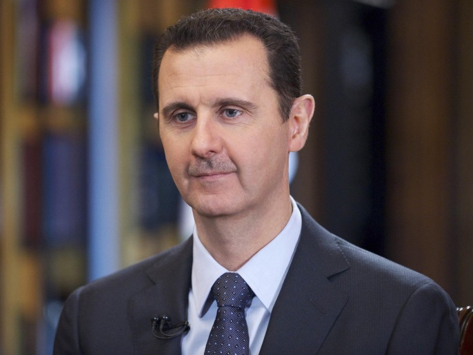 بشار الأسد أول رئيس عربي يخلف والده بحكم جمهورية (رويترز)