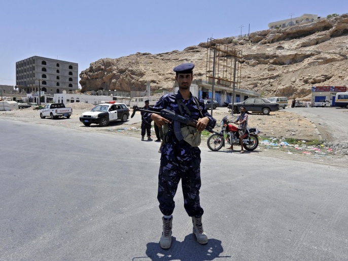 القوات اليمنية وضعت في حالة تأهب تحسبا لهجمات محتملة من القاعدة (الأوروبية)